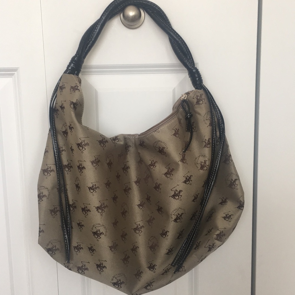 Women’s Beverly Hills Polo Club shoulder bag.